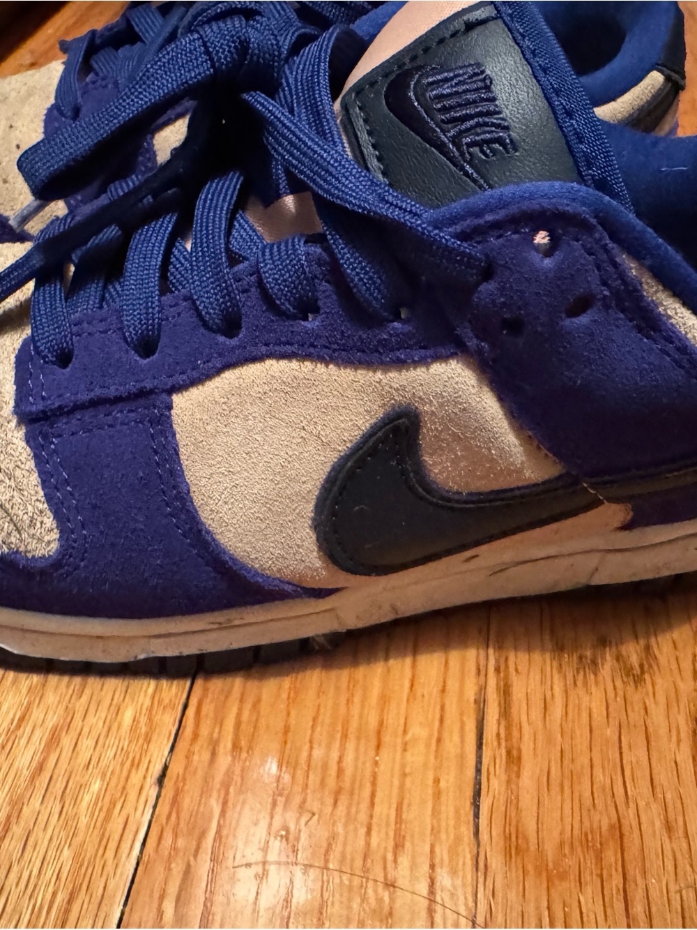 Women's Shoes
Deep Royal Blue/Sesame/ Midnight Navy/Dark
Obsidian